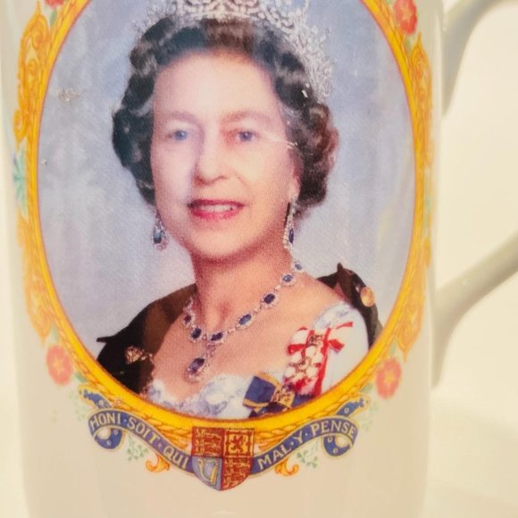 Lane End Pottery Queen Elizabeth 50 Years Reign ER Fine Bone China England Cup - Picture 8 of 9